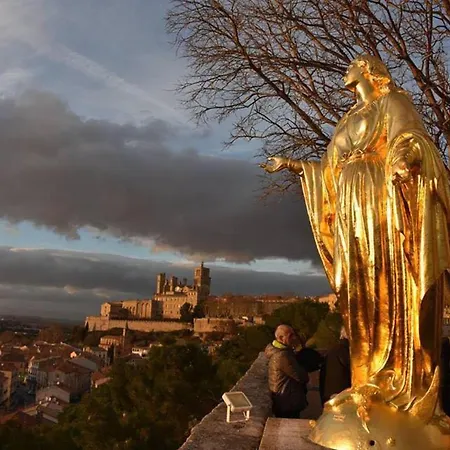 Beautiful Art Lovers Béziers